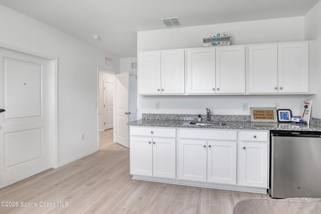 2072 Advana Street NE, Palm Bay, FL 32905