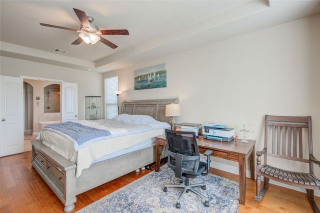 12902 Oak Falls Drive, Pearland, TX 77584