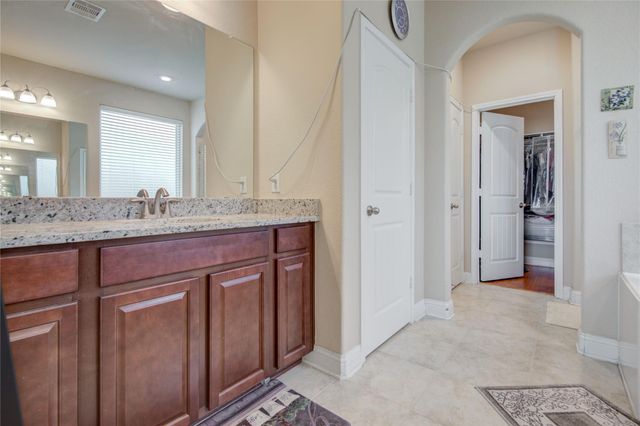 12902 Oak Falls Drive, Pearland, TX 77584