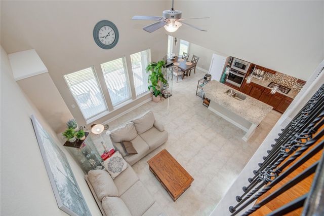 12902 Oak Falls Drive, Pearland, TX 77584