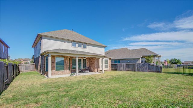 12902 Oak Falls Drive, Pearland, TX 77584
