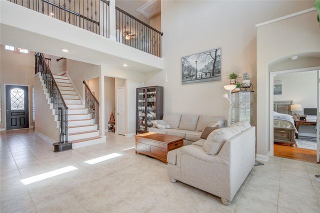 12902 Oak Falls Drive, Pearland, TX 77584