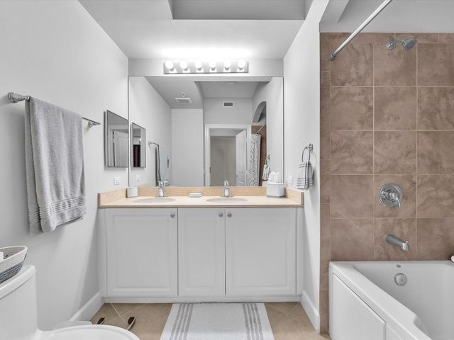 1660 Renaissance Commons Boulevard 2628, Boynton Beach, FL 33426