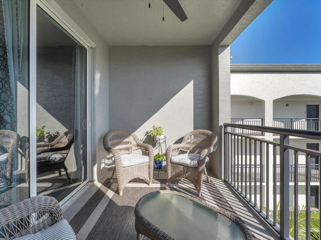 1660 Renaissance Commons Boulevard 2628, Boynton Beach, FL 33426