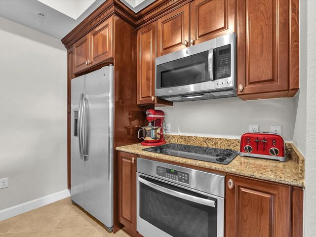 1660 Renaissance Commons Boulevard 2628, Boynton Beach, FL 33426