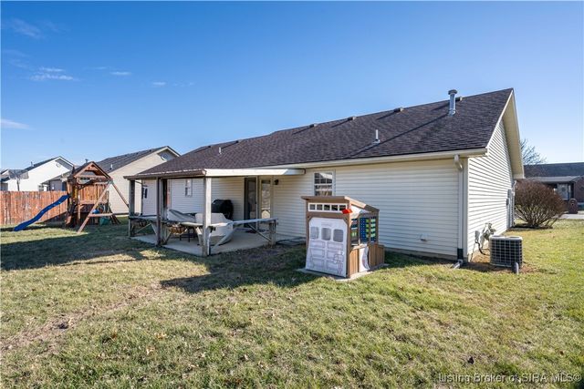 2311 Kingsfield Street, Jeffersonville, IN 47130