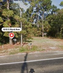 1510 S Byrd Avenue, Shepherd, TX 77371