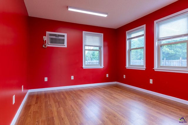 113 Lake Lillian Drive, Perry, GA 31069