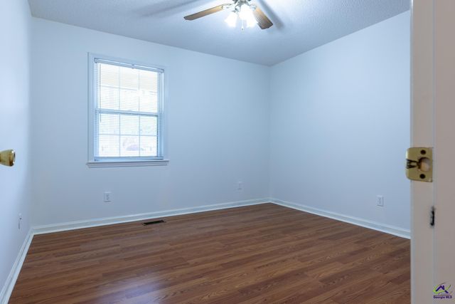 113 Lake Lillian Drive, Perry, GA 31069