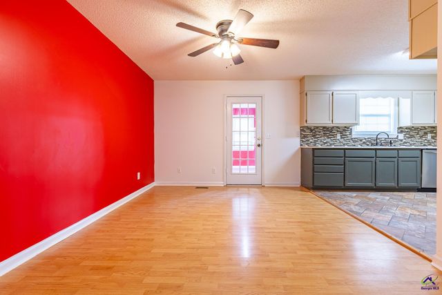 113 Lake Lillian Drive, Perry, GA 31069