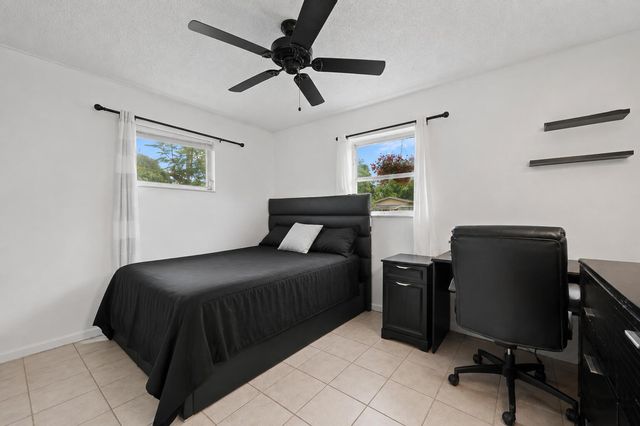 437 FLEMING Avenue, Greenacres, FL 33463