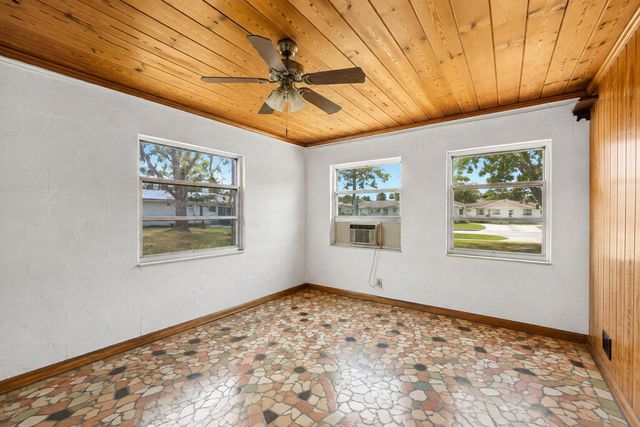 437 FLEMING Avenue, Greenacres, FL 33463