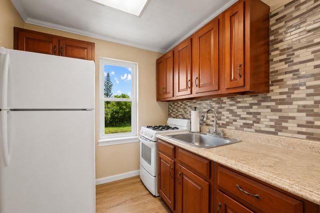 437 FLEMING Avenue, Greenacres, FL 33463