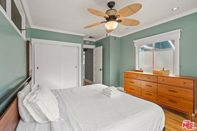 233 Lindero Avenue, Long Beach, CA 90803