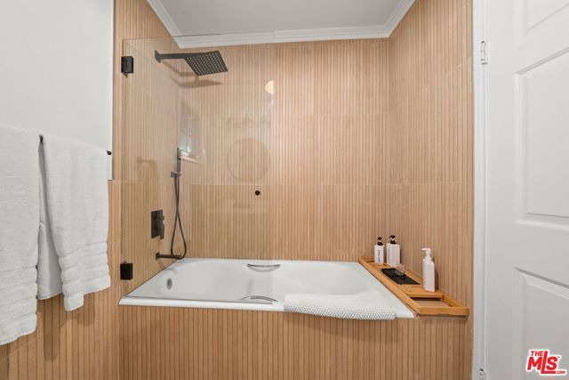 233 Lindero Avenue, Long Beach, CA 90803