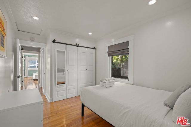 233 Lindero Avenue, Long Beach, CA 90803