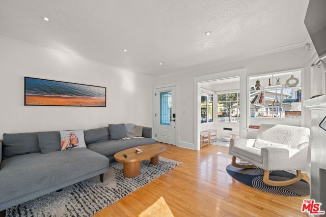 233 Lindero Avenue, Long Beach, CA 90803