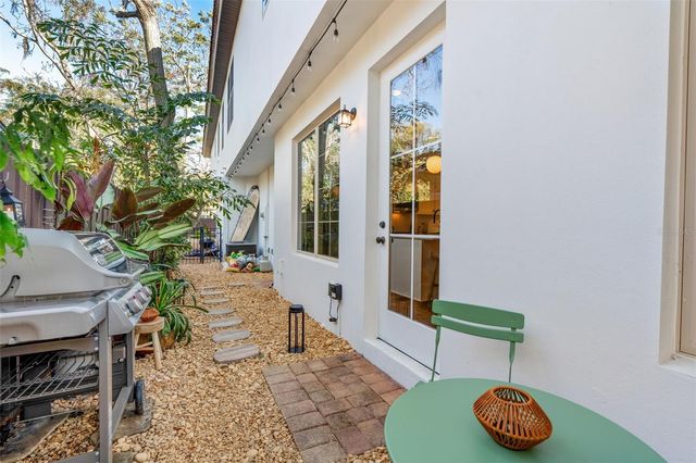 1732 RIDGEWOOD AVENUE S, Maitland, FL 32751