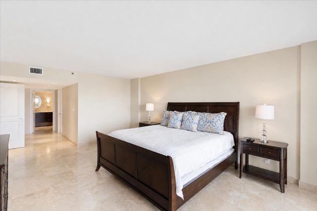 4301 N Ocean Boulevard 802, Boca Raton, FL 33431