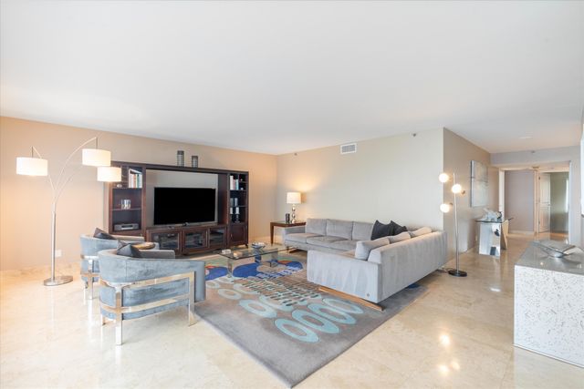 4301 N Ocean Boulevard 802, Boca Raton, FL 33431