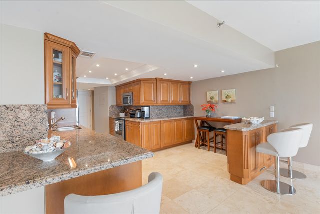 4301 N Ocean Boulevard 802, Boca Raton, FL 33431
