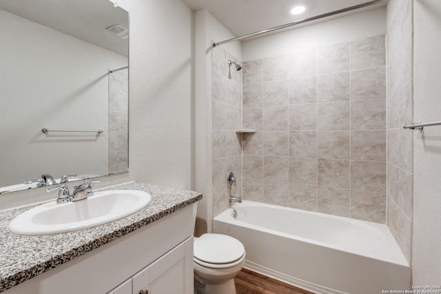 4111 Fort Palmer, St Hedwig, TX 78152