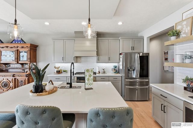 7864 Von Street, Papillion, NE 68046