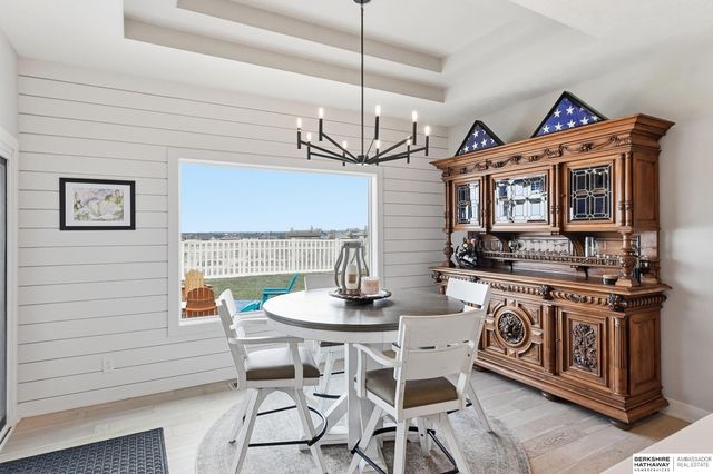 7864 Von Street, Papillion, NE 68046