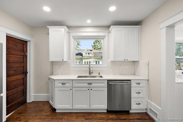 438 N Bailey Street, Romeo, MI 48065