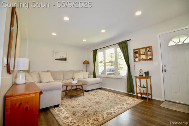 7077 Rivertown Road, Swartz Creek, MI 48473