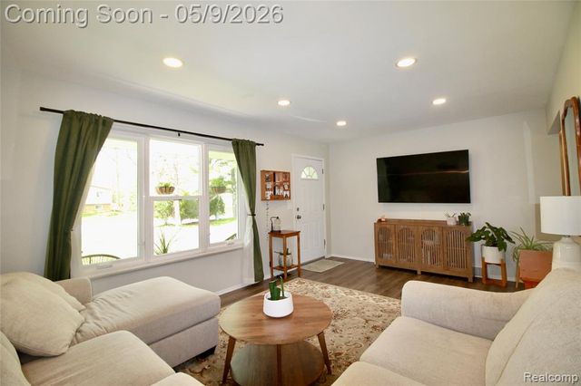 7077 Rivertown Road, Swartz Creek, MI 48473