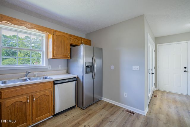 108 Hale Street, Rogersville, TN 37857