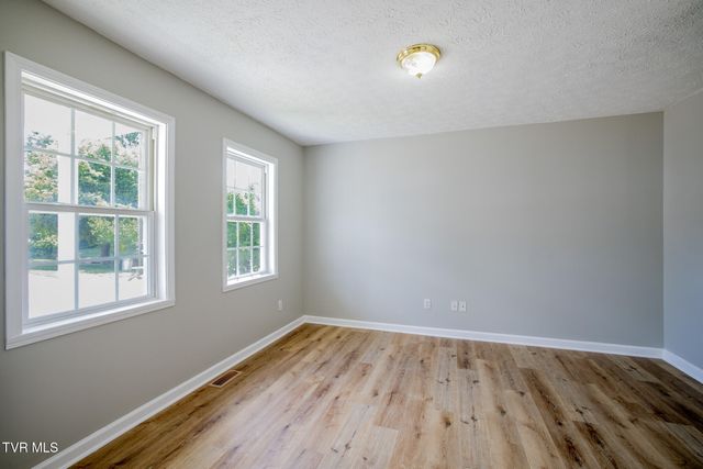 108 Hale Street, Rogersville, TN 37857
