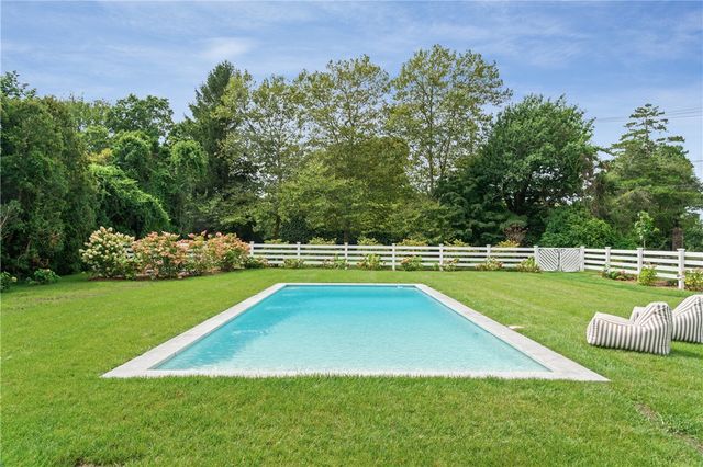 124 Harrison Avenue, Newport, RI 02840