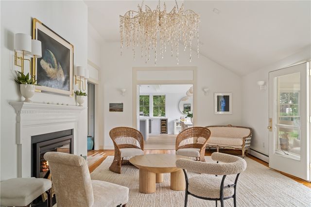 124 Harrison Avenue, Newport, RI 02840