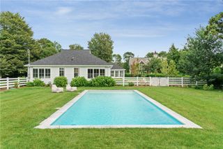 124 Harrison Avenue, Newport, RI 02840