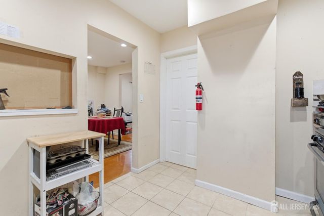 1377 Bryant Street, Rahway, NJ 07065