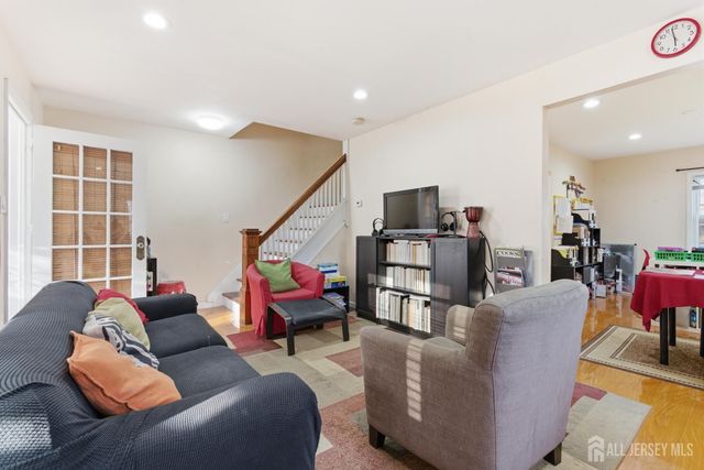 1377 Bryant Street, Rahway, NJ 07065