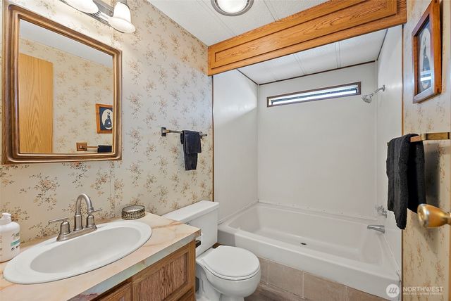 12713 142nd Avenue Ct E #4, Puyallup, WA 98374