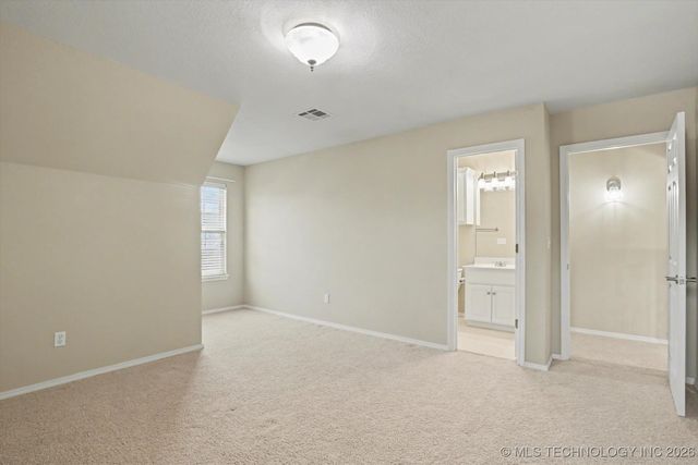 6705 E 114th Street S, Bixby, OK 74008