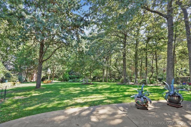 6705 E 114th Street S, Bixby, OK 74008