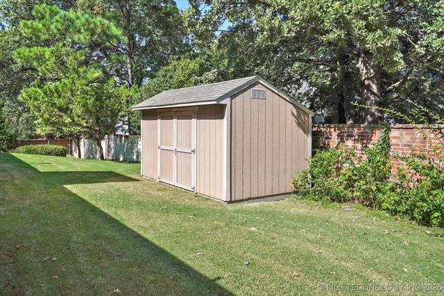 6705 E 114th Street S, Bixby, OK 74008