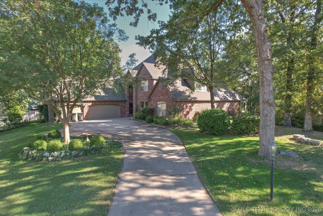 6705 E 114th Street S, Bixby, OK 74008