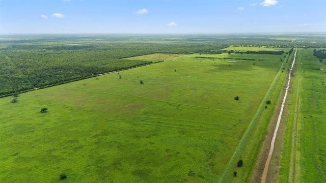 2630 Sawmill Road, Needville, TX 77461
