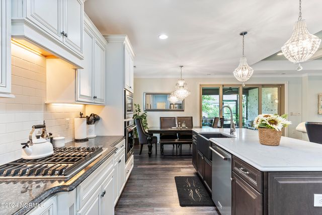 656 Jenoa Drive, Castle Hayne, NC 28429