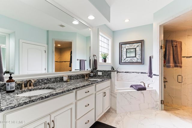 656 Jenoa Drive, Castle Hayne, NC 28429