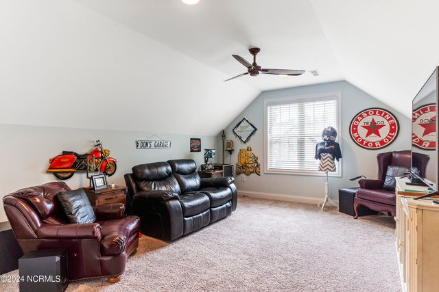 656 Jenoa Drive, Castle Hayne, NC 28429