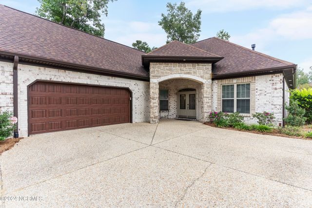 656 Jenoa Drive, Castle Hayne, NC 28429