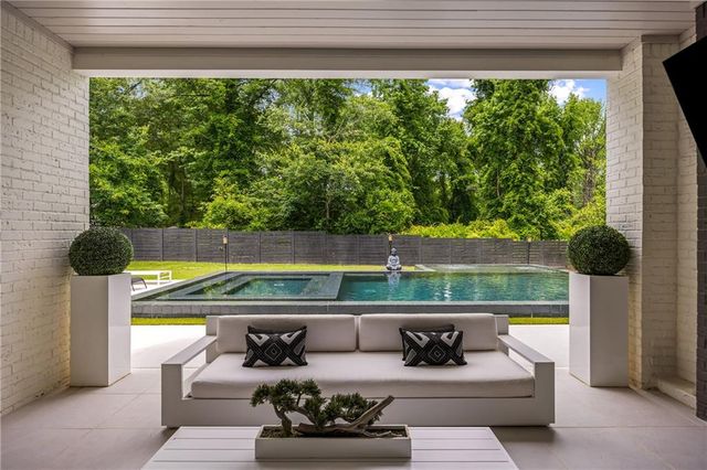 185 Pebble Trail, Alpharetta, GA 30009