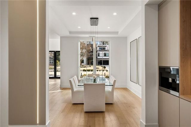 185 Pebble Trail, Alpharetta, GA 30009